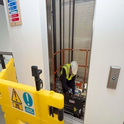Passenger Lift Maintenance Service