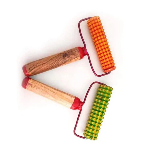 acupressure-handle-roller-2.webp