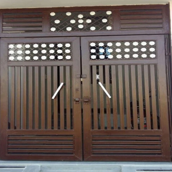 simple-iron-gate-2.webp
