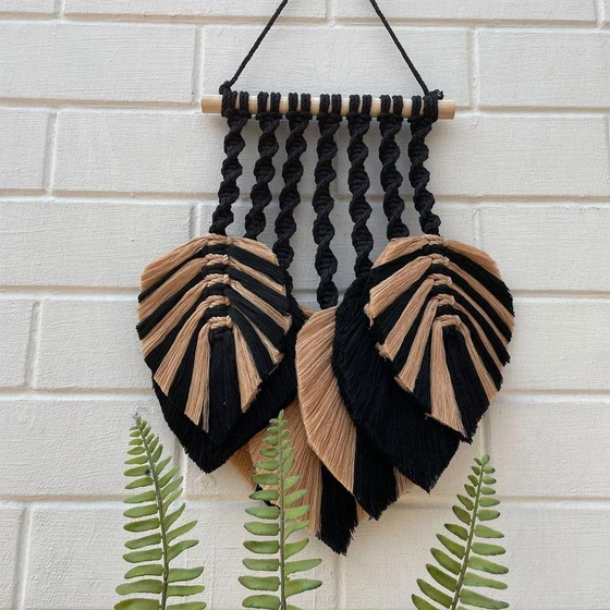 designer-wall-hangings-2.webp