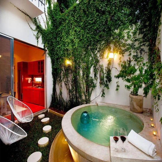 modern-swimming-pool-2.webp