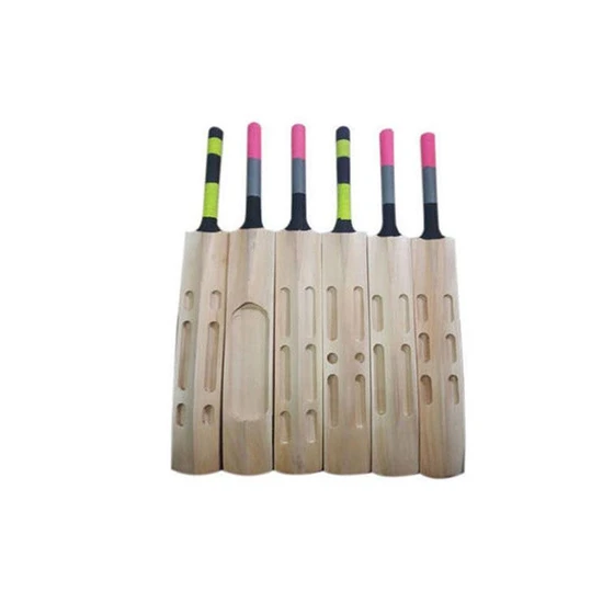 wood-playing-cricket-bat-2.webp