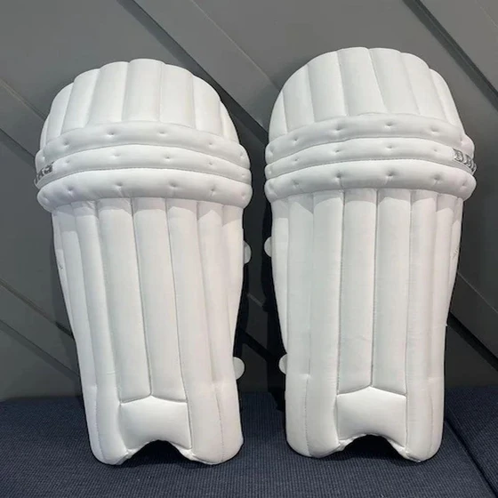 cricket-plain-batting-pads-2.webp
