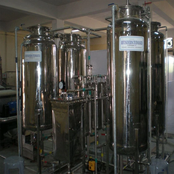 aloe-vera-juice-processing-plant-2.webp
