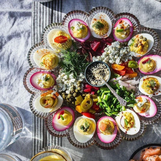 egg-plate-tray-2.webp