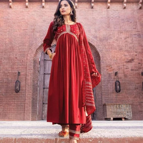 aliya-cut-kurti-2.webp