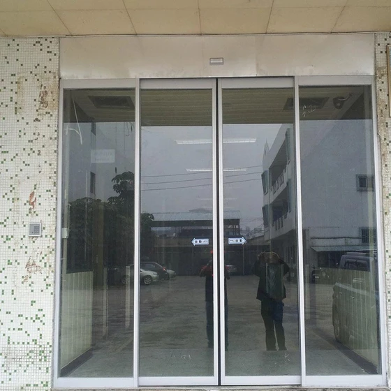 sensor-sliding-door-1.webp