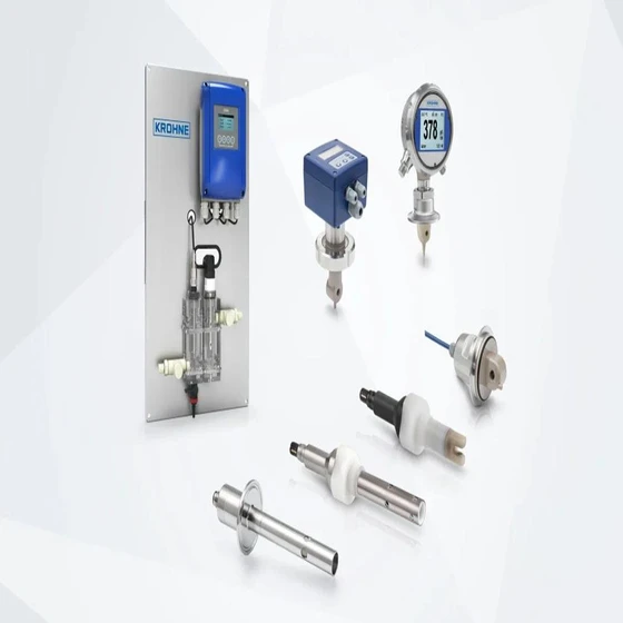 conductivity-sanitary-sensors-2.webp