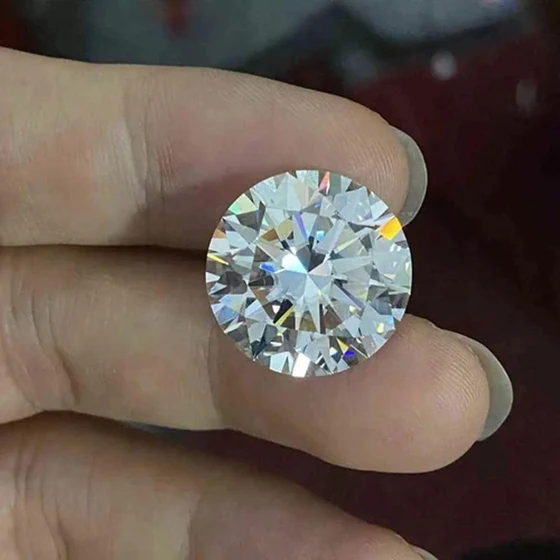 carats-natural-diamond-2.webp