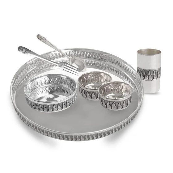 antique-dinner-set-1.webp