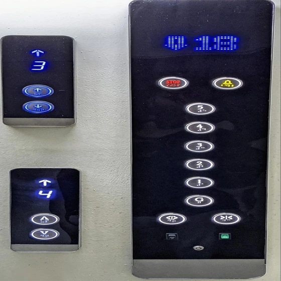 ultra-elevator-cop-2.webp