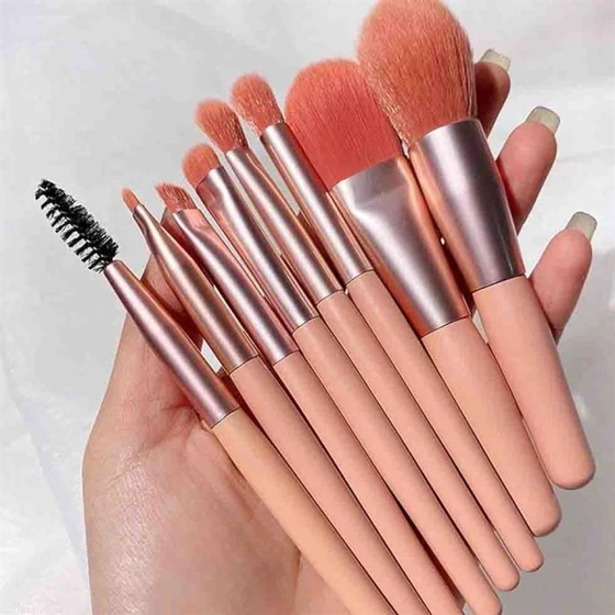 makeup-brush-set-1.webp