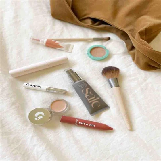 minimal-beauty-set-2.webp