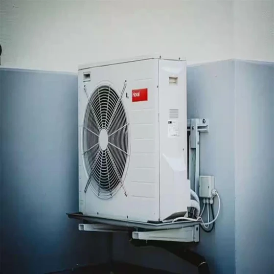 centralised-ac-repairing-service-2.webp