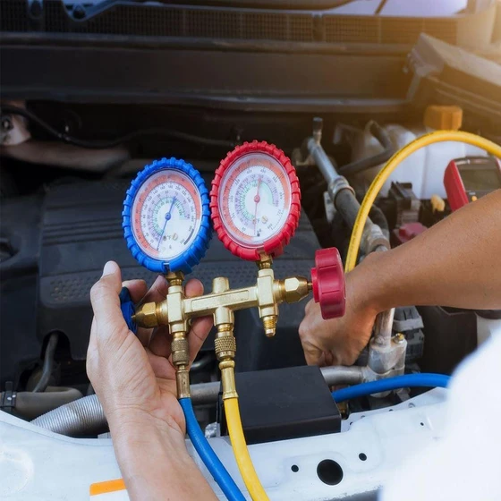 vehicle-ac-leak-repair-2.webp