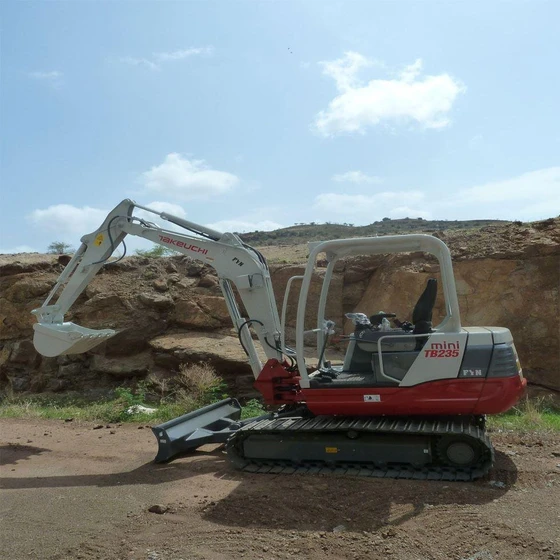 takeuchi-mini-excavator-2.webp