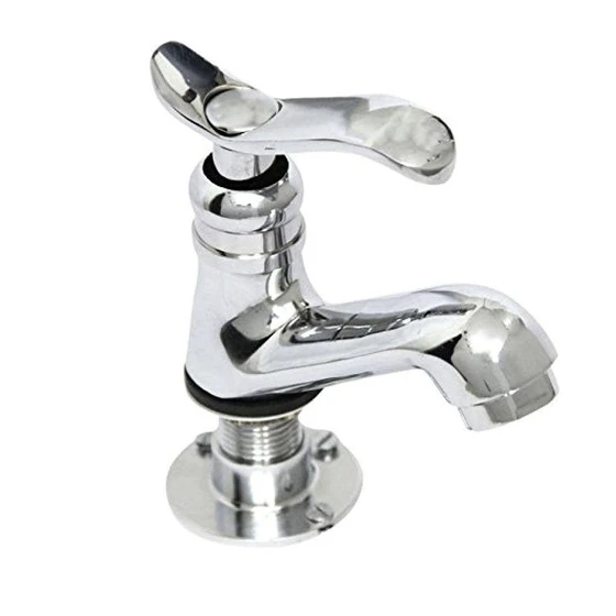 cross-pilar-cock-2.webp