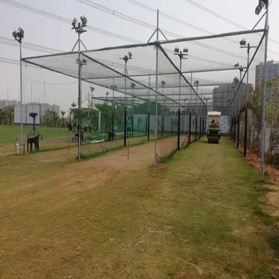 ae-clay-cricket-turf-pitch-2.webp