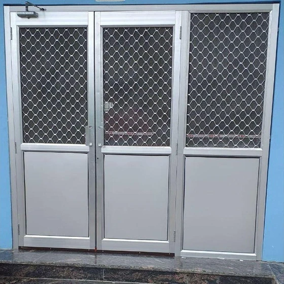aluminium-mesh-door-2.webp