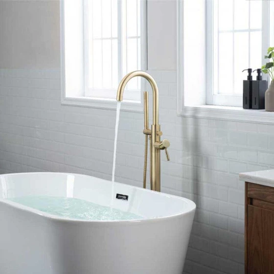 freestanding-bathtub-faucet-2.webp