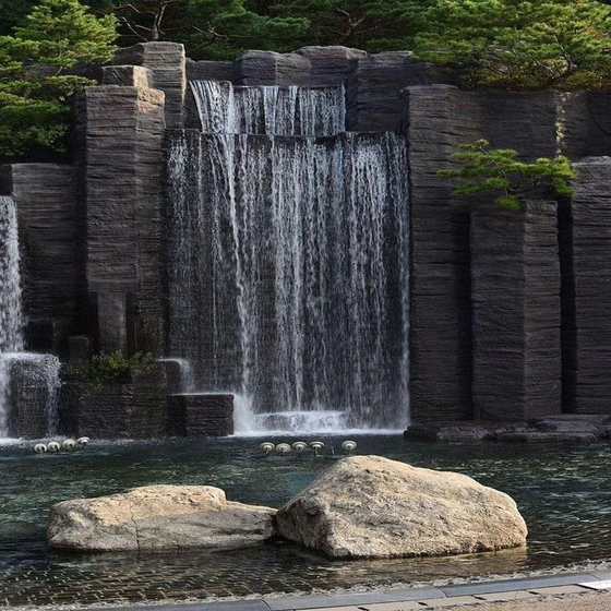 natural-water-fountain-2.webp