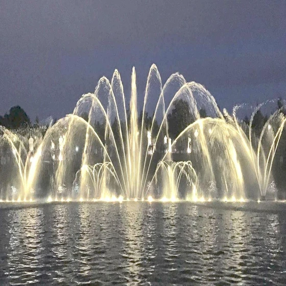 golden-musical-fountain-2.webp