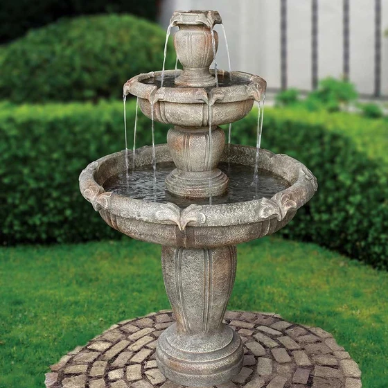 outdoor-royal-fountains-2.webp