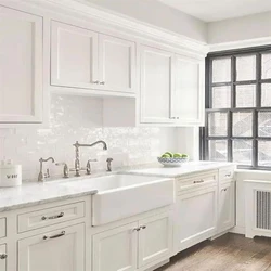 Shiny Backsplash, Clean, reflective surface