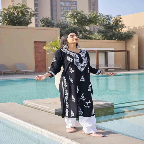 ladies-kurti-black-colour.webp