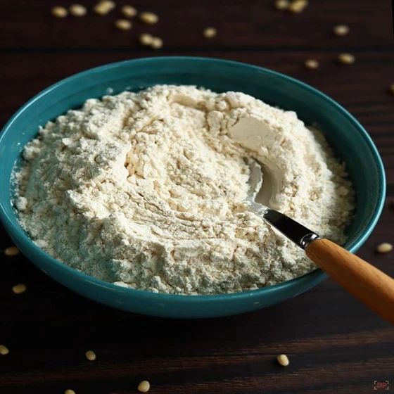 homemade-urad-dal-flour-2.webp