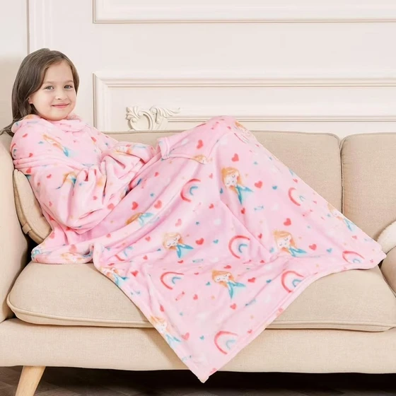 childrens-fleece-blanket-21.webp