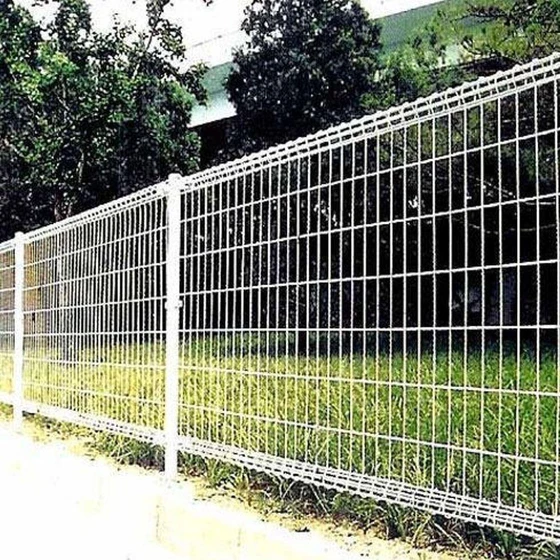 wire-mesh-fencing-2.webp