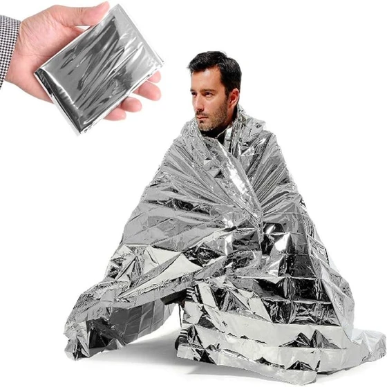 mylar-foil-thermal-blanket-11.webp