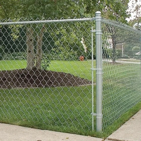 galvanized-link-fencing-2.webp