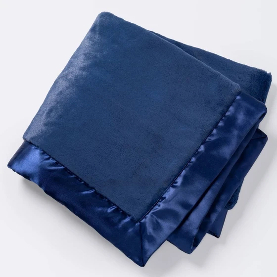 silky-edge-blanket-21.webp