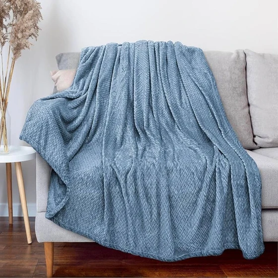 silky-throw-blanket-21.webp