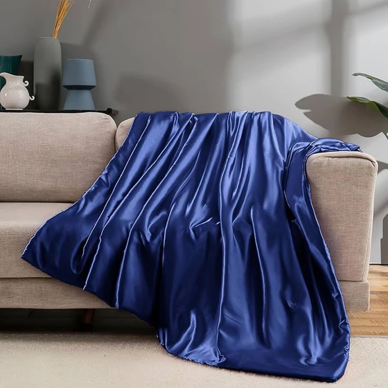silky-satin-blanket-21.webp