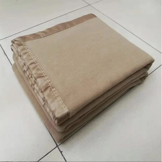 blanket-woven-polyester-11.webp