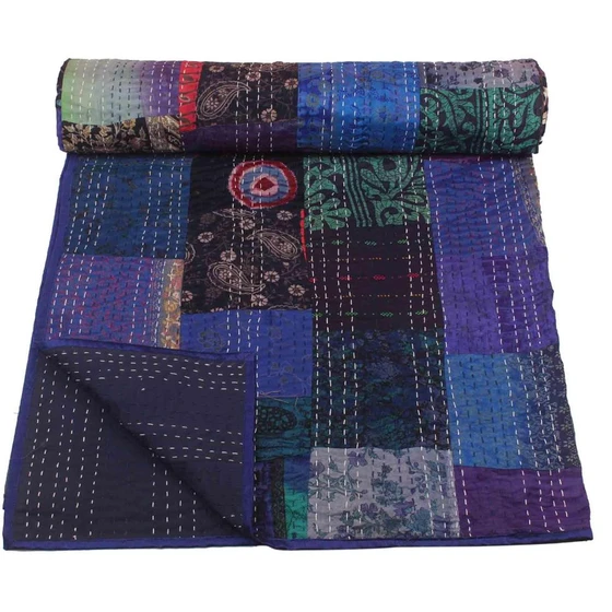 kantha-blanket-quilt-21.webp