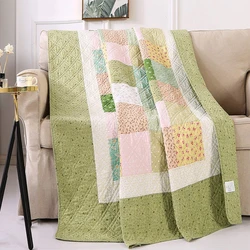 Breathable and durable quilts blankets floral