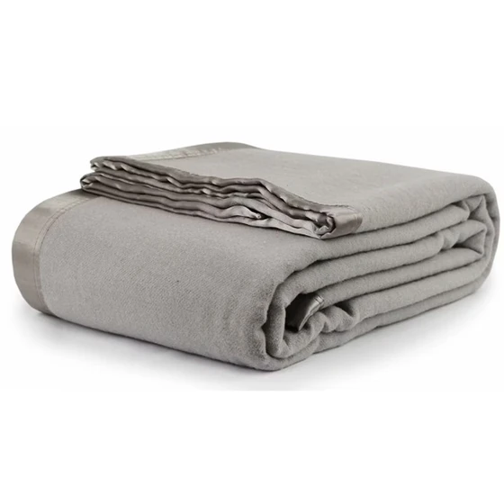 wool-blanket-king-2.webp
