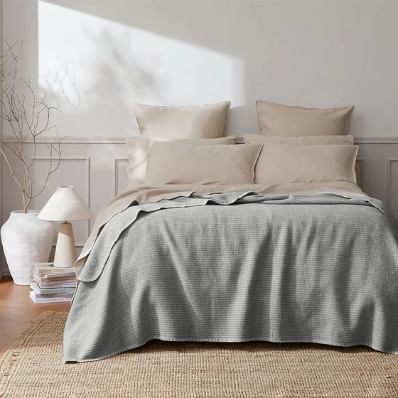 wool-blanket-queen-2.webp