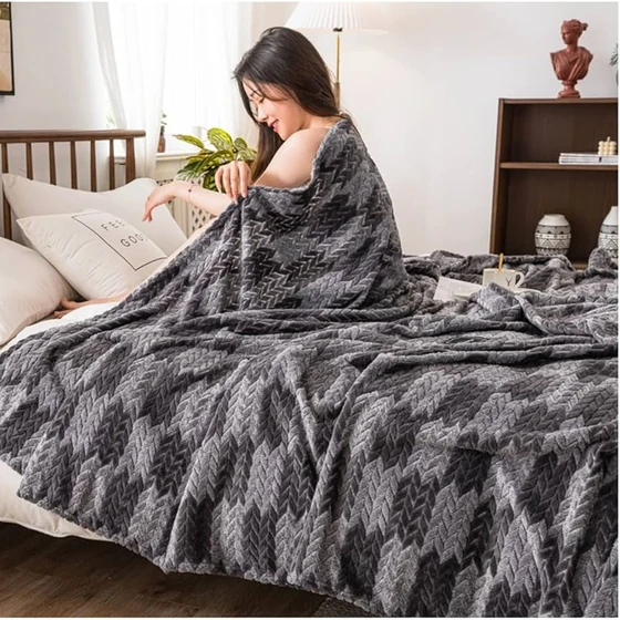 cotton-fleece-blankets-2.webp