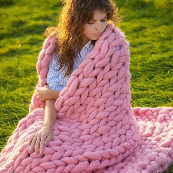 hand-crochet-chunky-blanket-2.webp