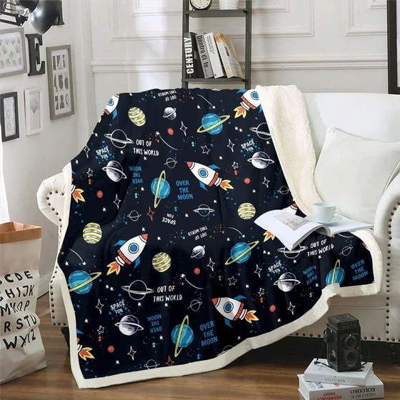 space-themed-blanket-2.webp