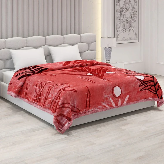 heavy-thick-blanket-2.webp