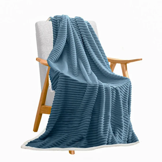 thick-throw-blanket-2.webp