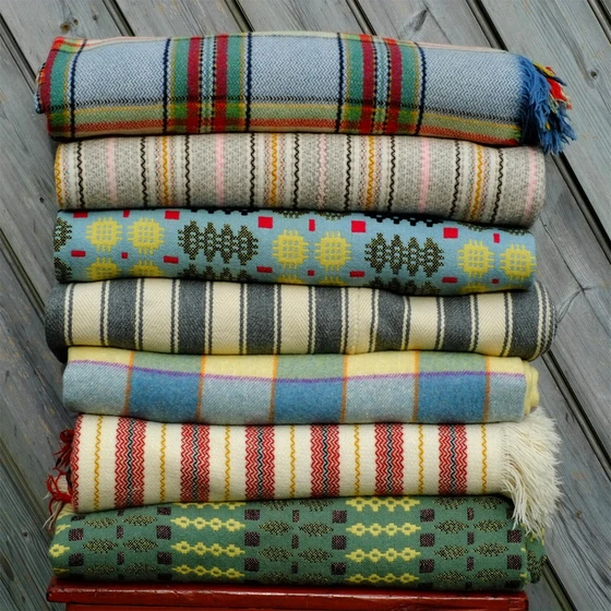 welsh-traditional-blanket-2.webp