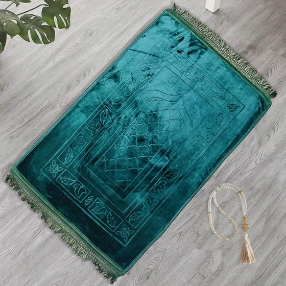 machine-made-velvet-rug-2.webp