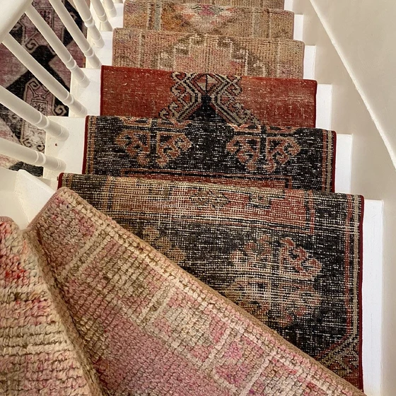 vintage-stair-runner-carpet-2.webp